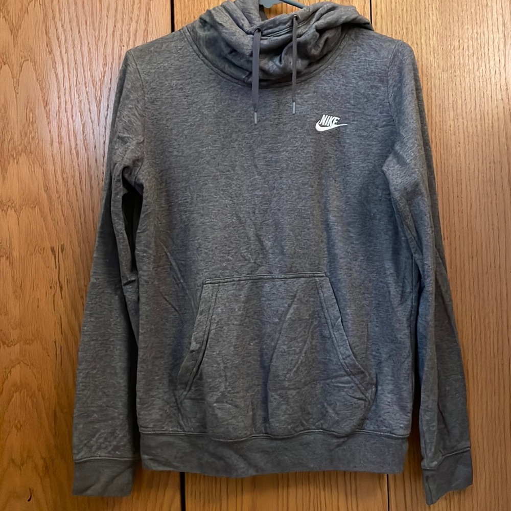 Nike High-Neck Sweatshirt